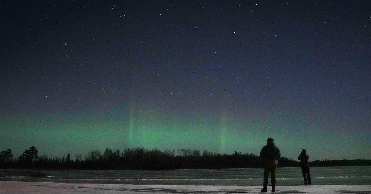 "Northern Lights Illuminate Midwest Skies, Scientists Uncover Secrets"
