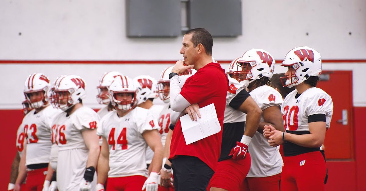 "Spring Practice Update: Wisconsin Offense and Standout Players"