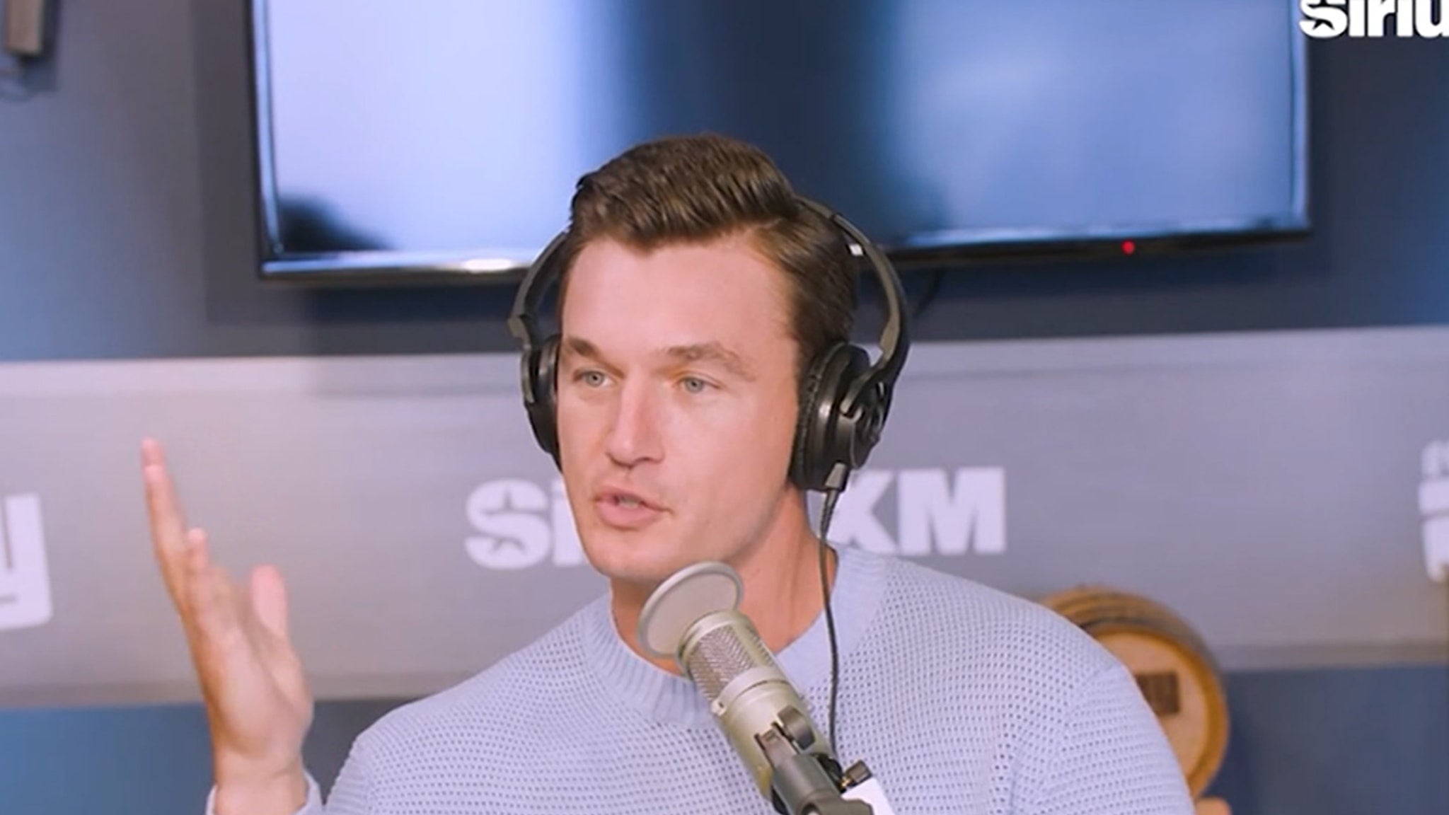 Featured image for Tyler Cameron Reacts to 'Golden Bachelor' Divorce Scandal