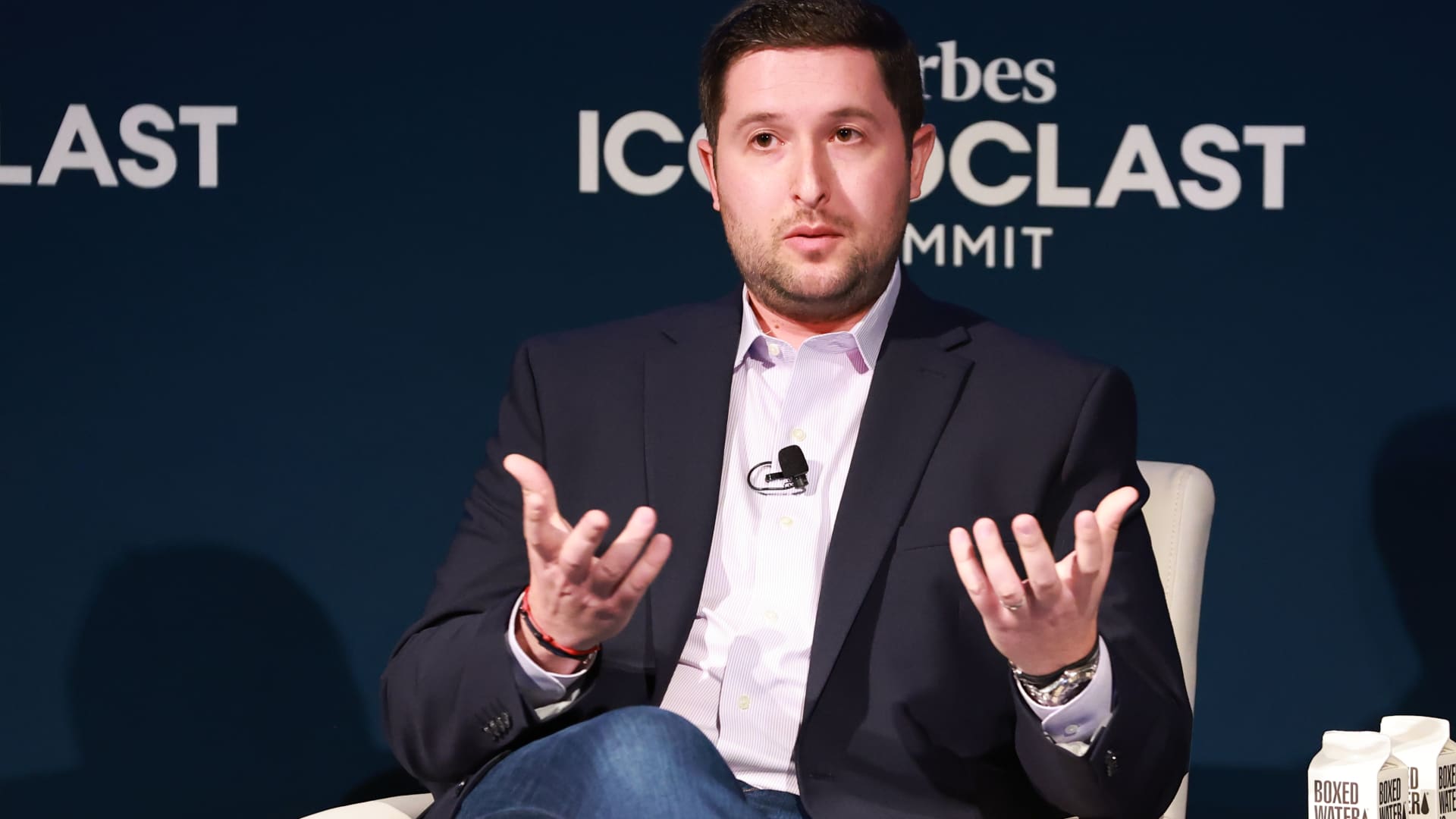 "Grayscale CEO Predicts Bitcoin ETF Survival, Defends High Fees Amid Approval"