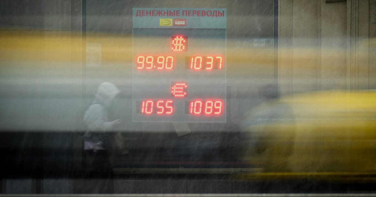 Featured image for Putin Eases Gas Payment Rules Amid Sanctions, Ensuring EU Supply