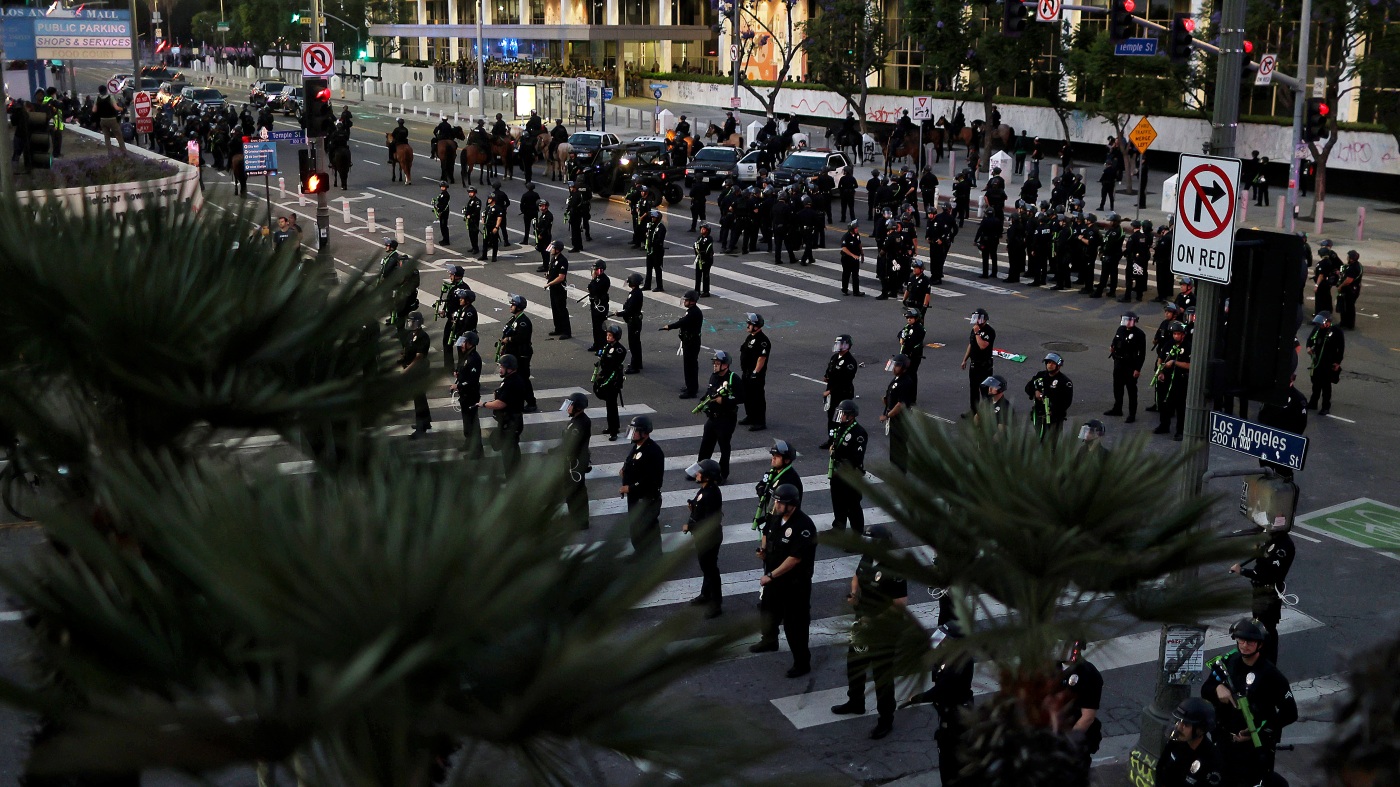 Tensions Rise as Military and Police Mobilize Amid US Protests