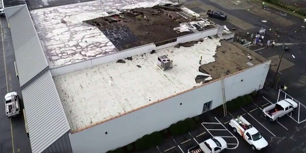 Featured image for Assessing the aftermath of Kinston Plaza tornado.