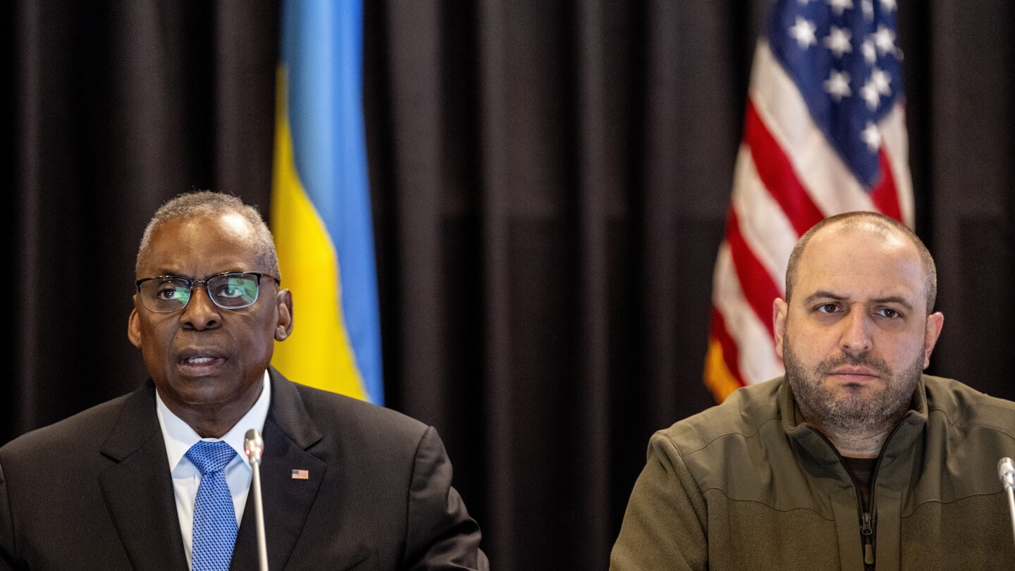 "US Defense Secretary Affirms Unwavering Support for Ukraine Amid Funding Delays"