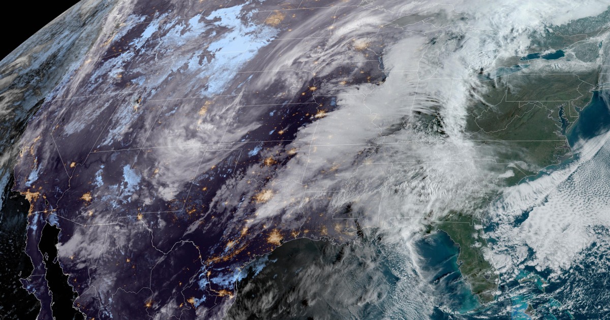 "Record-breaking Spring Storm Paralyzes Central US with Snow and Rain"
