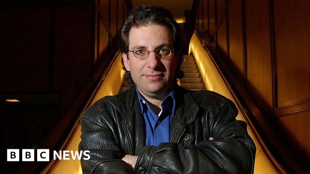 "Legendary US Hacker Kevin Mitnick Passes Away at 59"
