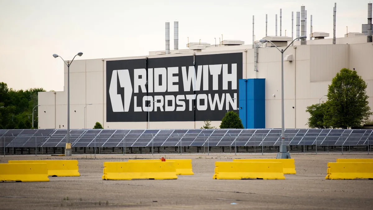 Featured image for Lordstown's CEO Left Stranded After Failed Foxconn Meetings