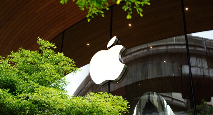 Featured image for Apple Reshuffles Leadership to Boost Health and Fitness Initiatives