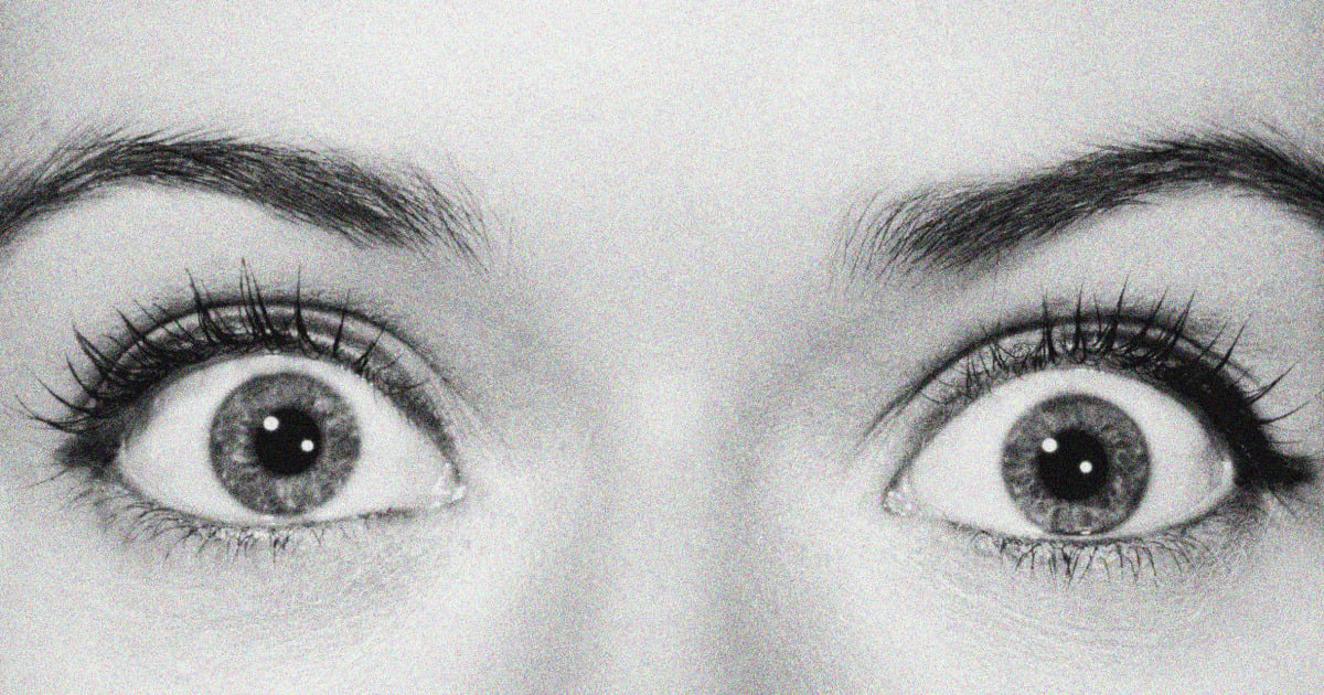 Featured image for The Truth Behind Social Media Claims: Can Castor Oil Really Help the Eyes?