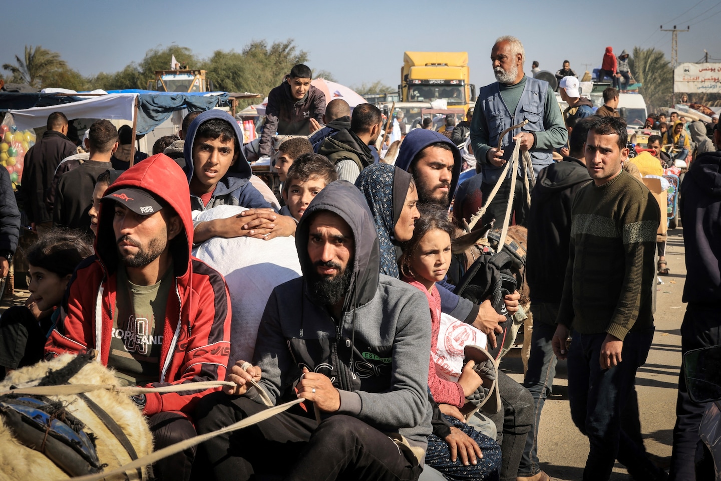 "Israeli Military Expands Operations in Gaza, Defeats Hamas in Khan Younis"