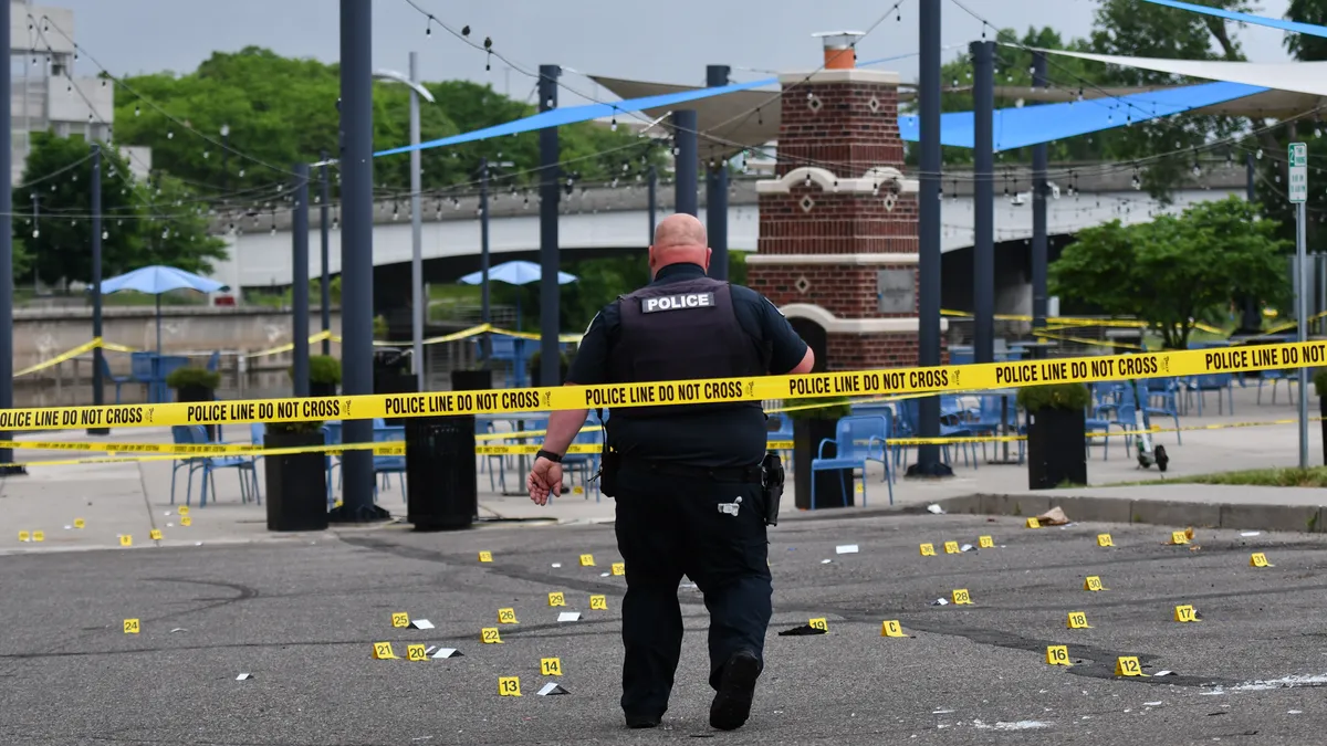 Featured image for Teen Killed, 6 Injured in Lansing Memorial Day Shooting