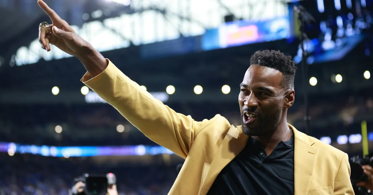 Calvin Johnson advises suspended Lions WR on navigating NFL's strict gambling rules.