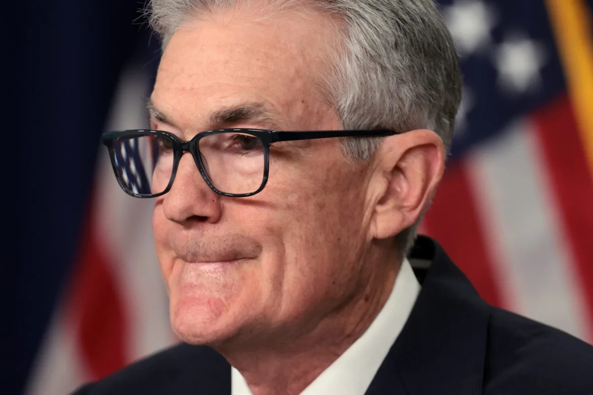 "Wharton Professor Warns of 2025 Meltdown as $34 Trillion Debt and 7% Mortgage Rates Loom"