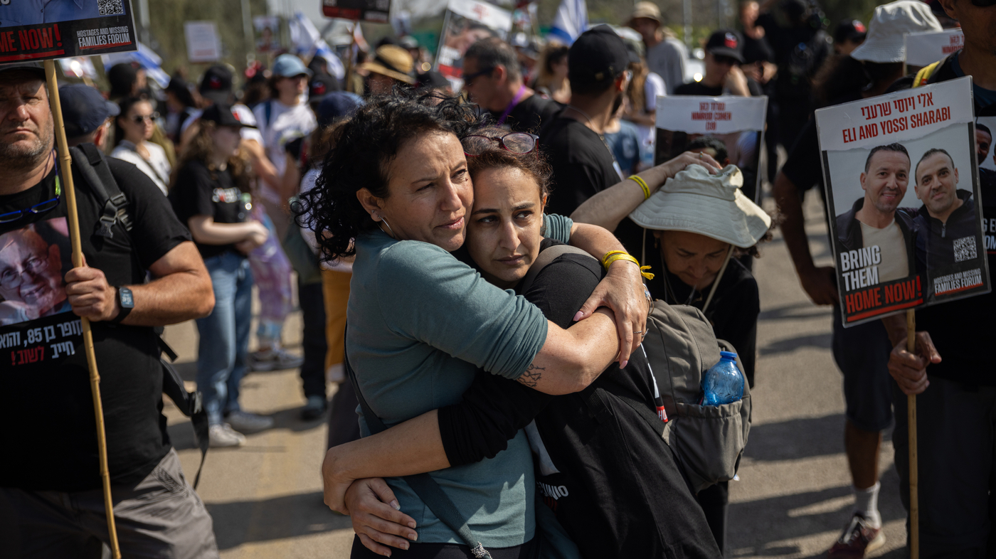 "Israeli Hostage Families Unite in Demanding Action for Their Loved Ones"