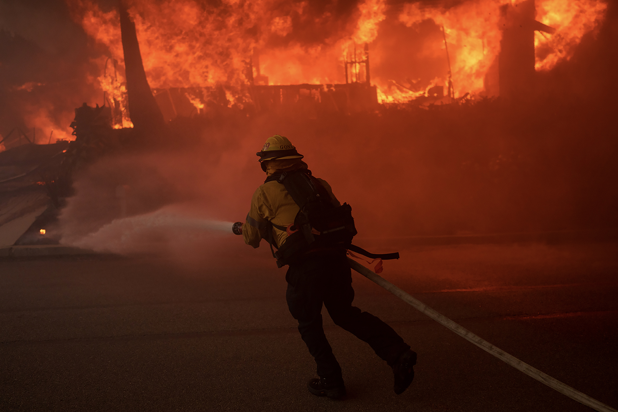 Featured image for Study Debunks Trump’s LA Fire Claims, Hydrants Will Not Run Dry