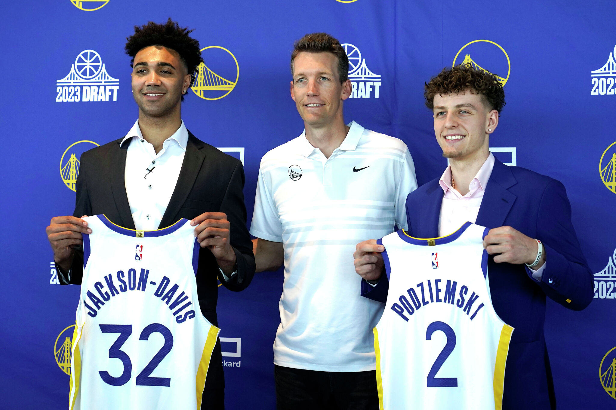 "Rookie Draft Night Tweets and Swaps: Insights from NBA's 2023 Draft"
