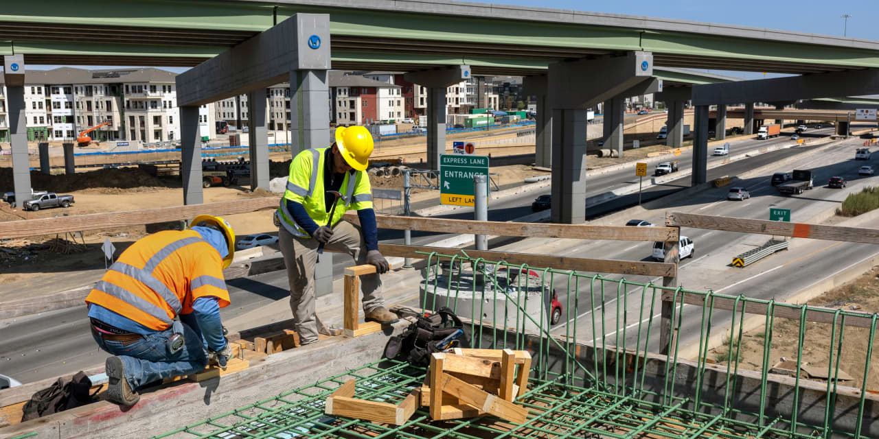 Featured image for Maximizing Municipal Bond Yields: A Guide for High Earners.