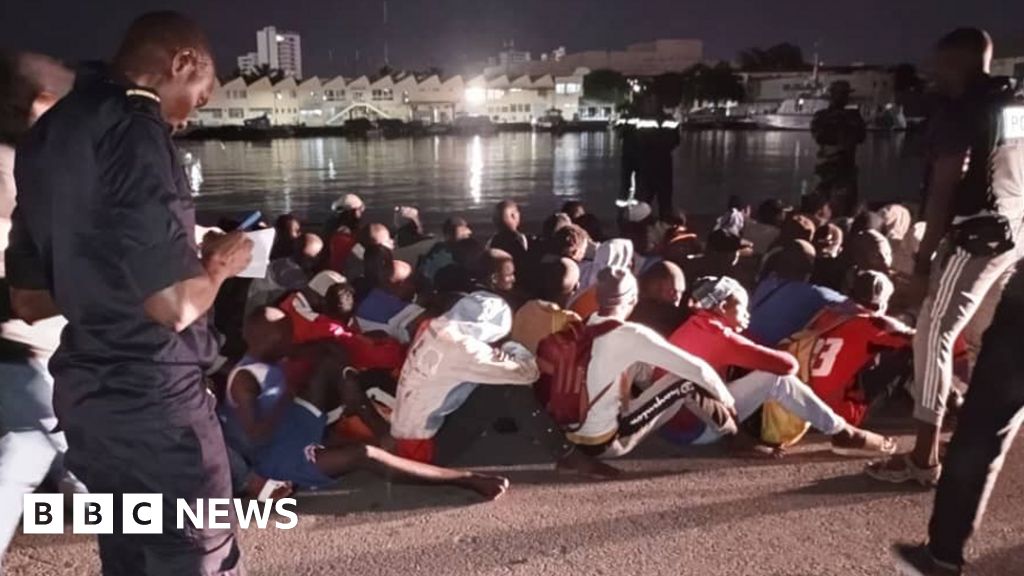 Featured image for Senegal's Navy Foils Attempted Migration by Intercepting Boats with 600 People