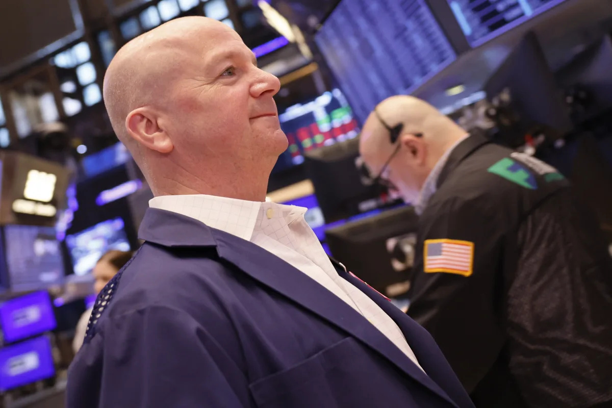 "S&P 500 Hits Record High on Strong Tech Earnings and Jobs Report"