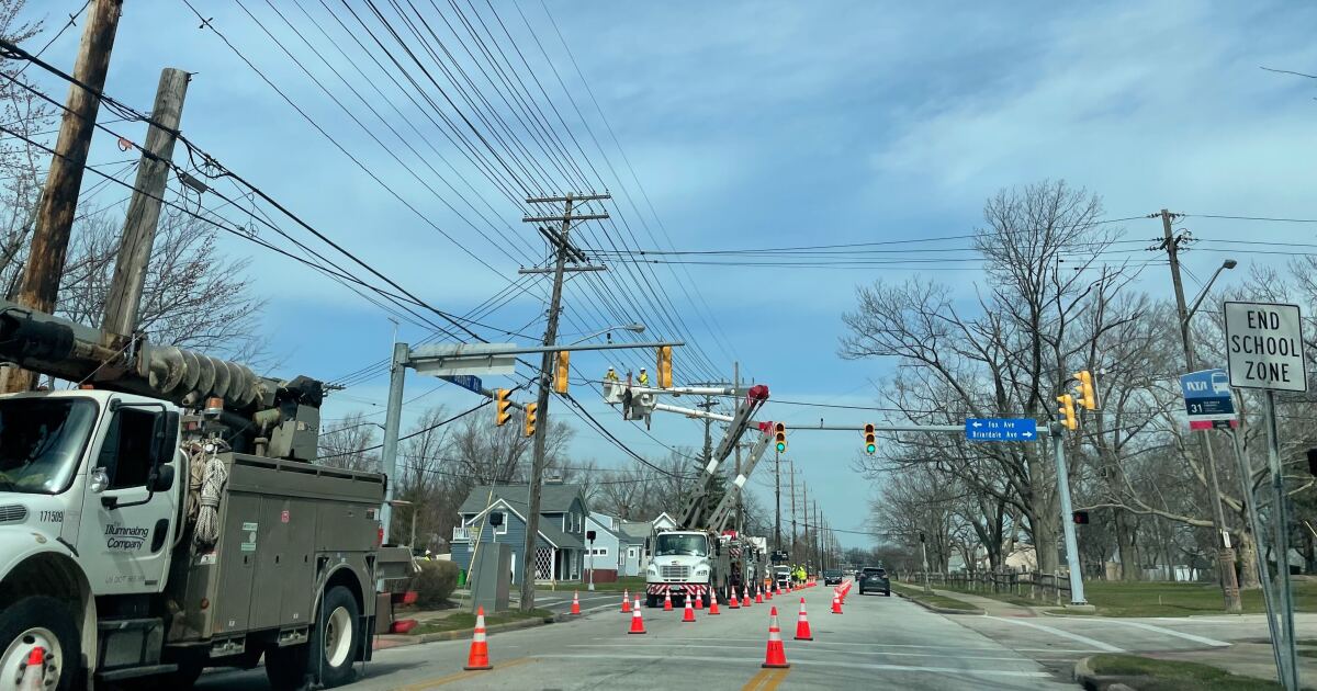 Severe storms leave thousands without power in Ohio and Kentucky.