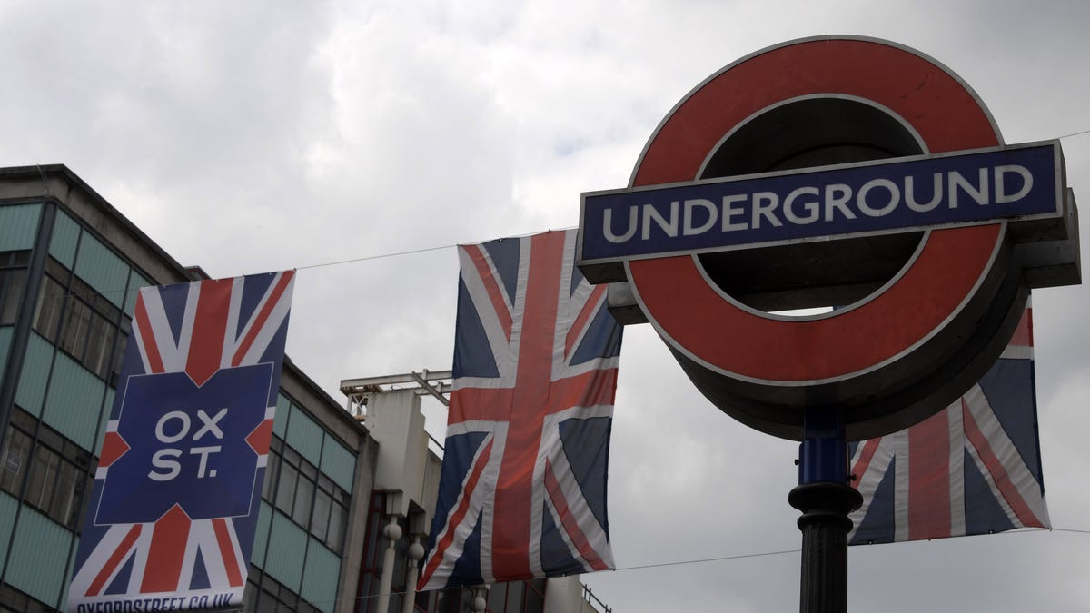 Featured image for "Pianist's Clash with Chinese Tourists Sparks Viral Debate"