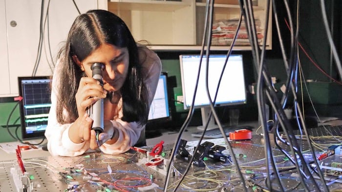 Featured image for "Unusual Thermodynamic Phenomena Observed in Quantum Systems"