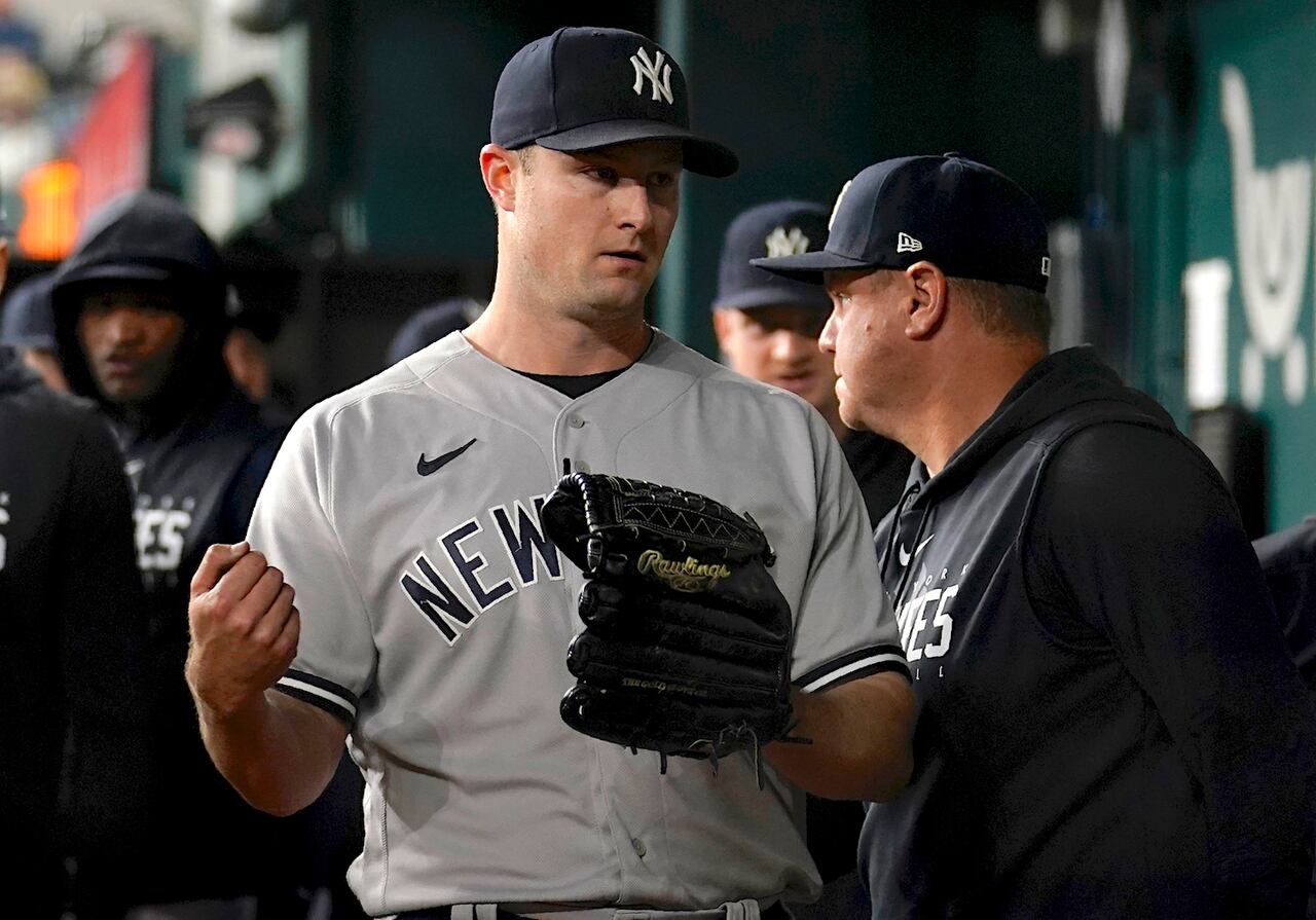 Dodgers and Yankees face off in roster shakeup.