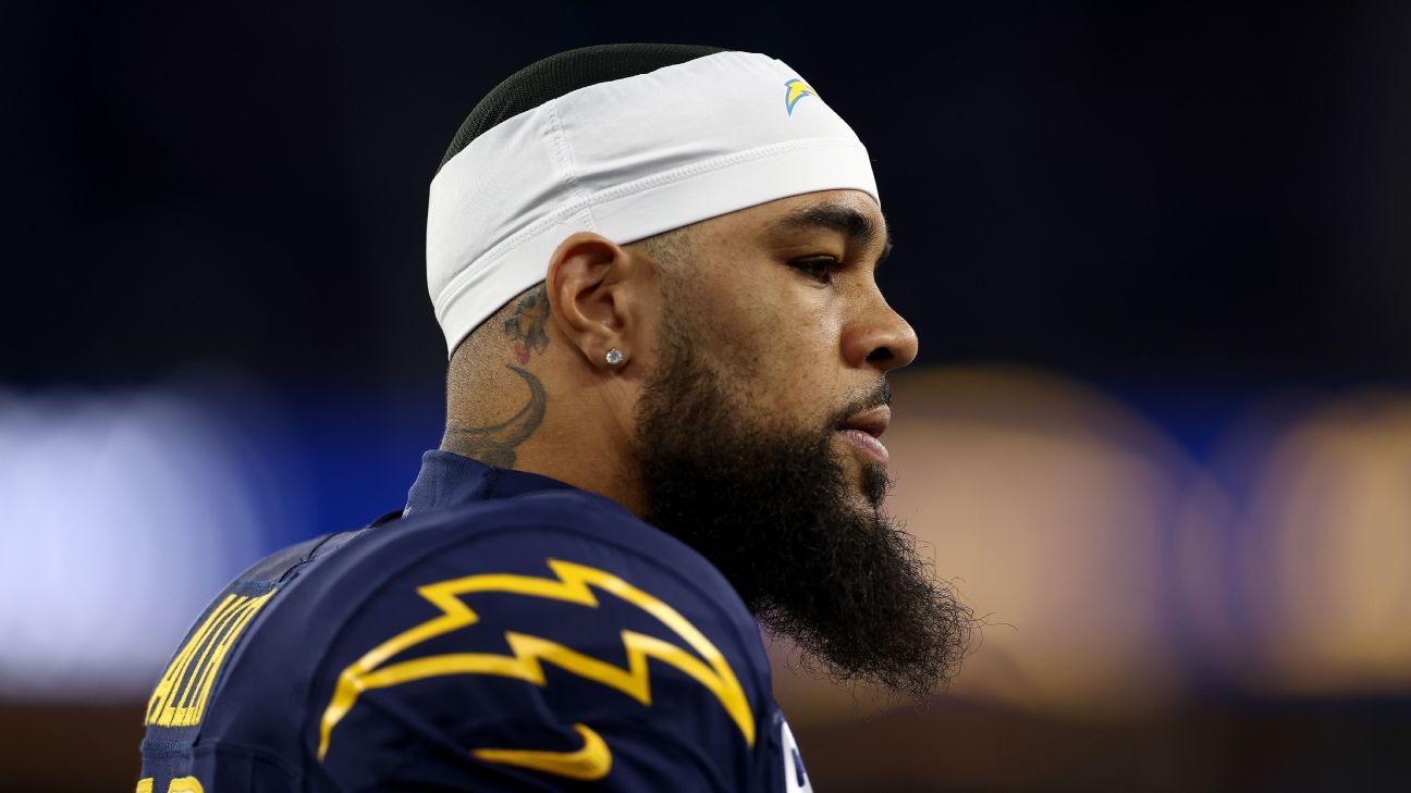 Keenan Allen's Injury Forces Him to Sit Out Raiders Game