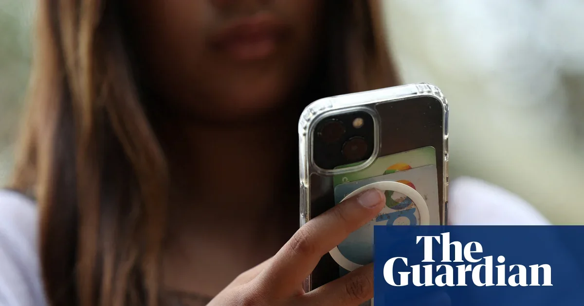UK study finds teen screen time isn’t fueling mental health problems