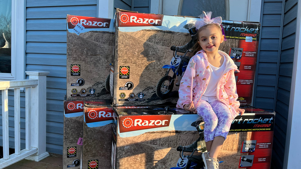 5-year-old racks up $3K Amazon bill on mom's phone.