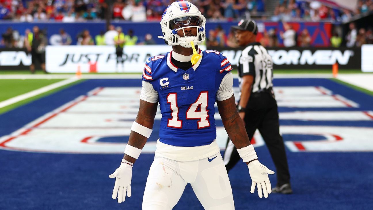 Bills Trade Star WR Stefon Diggs to Texans for Draft Pick Compensation