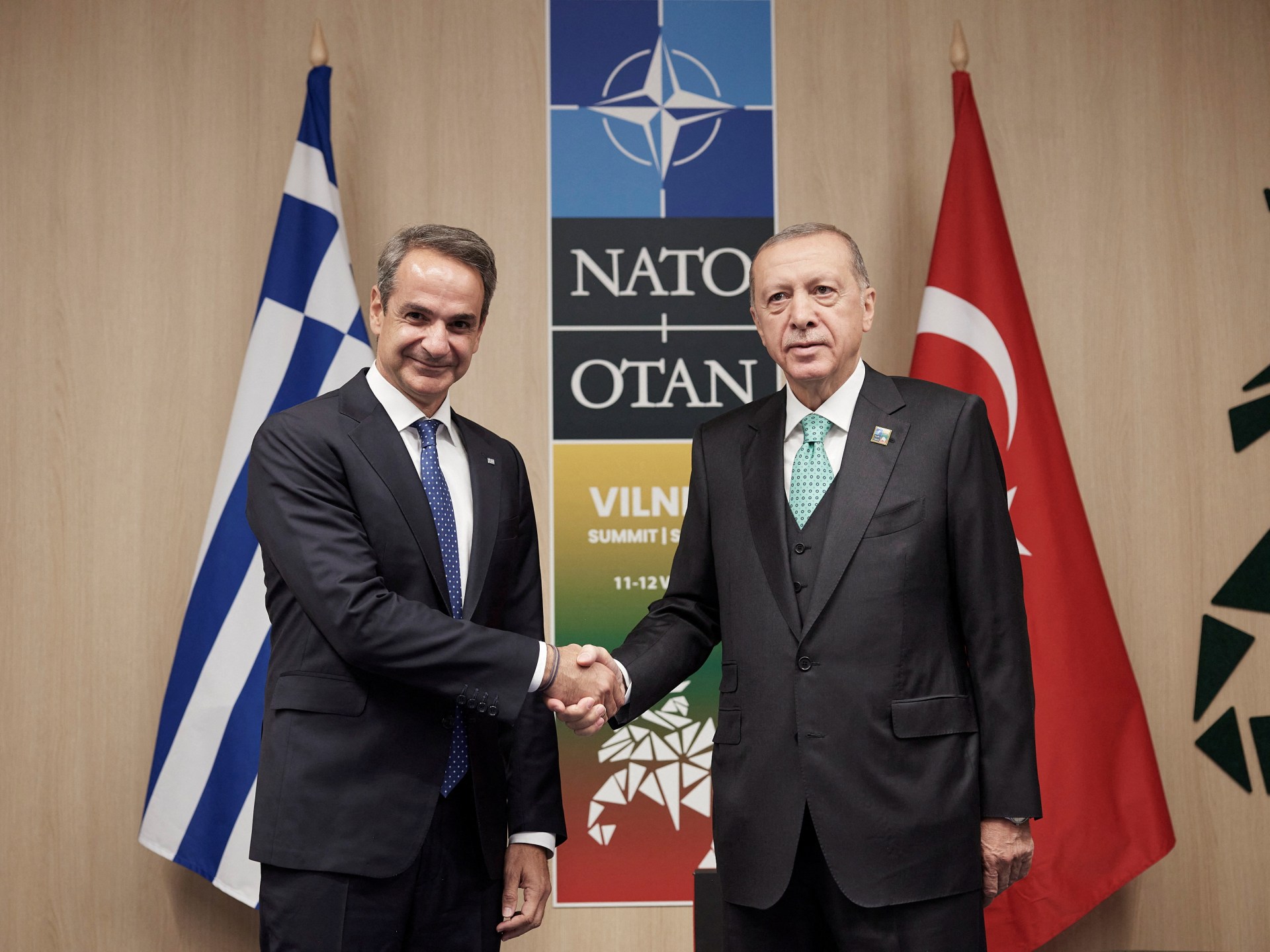 "Leaders Mitsotakis and Erdogan Praise Improved Relations between Greece and Turkey"