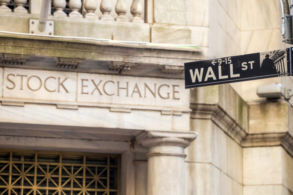 Market Momentum: Stocks Extend Winning Streak as Treasury Yields Rise
