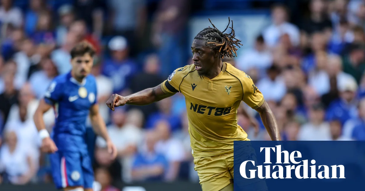 Featured image for Arsenal hijacks Tottenham's Eze transfer bid in £67.5m deal