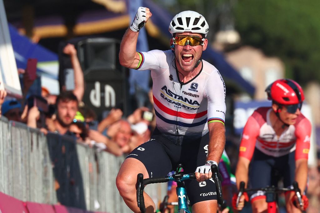 Featured image for Cavendish's Epic Finish and Roglic's Triumph: Highlights from Giro d'Italia