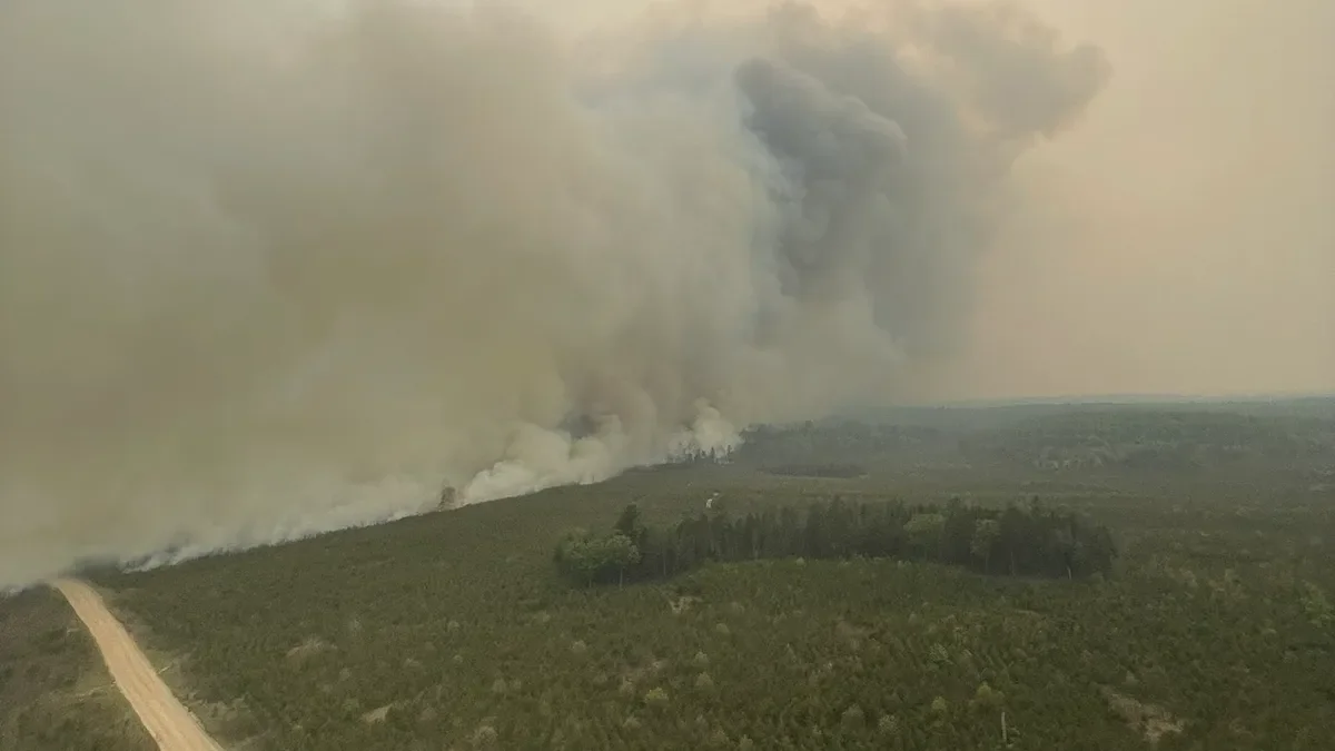 Wildfire warnings spread across US and Canada.