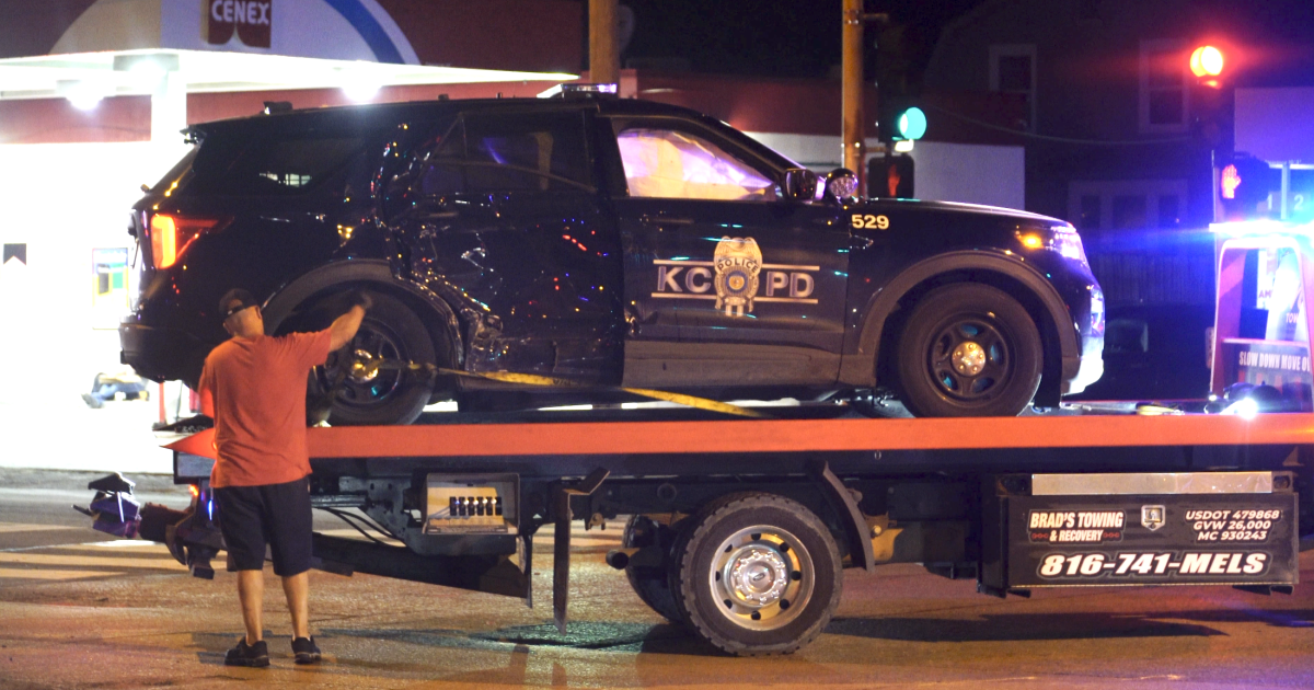 "Kansas City Police Officers Survive Serious Crash at 75th and Holmes"