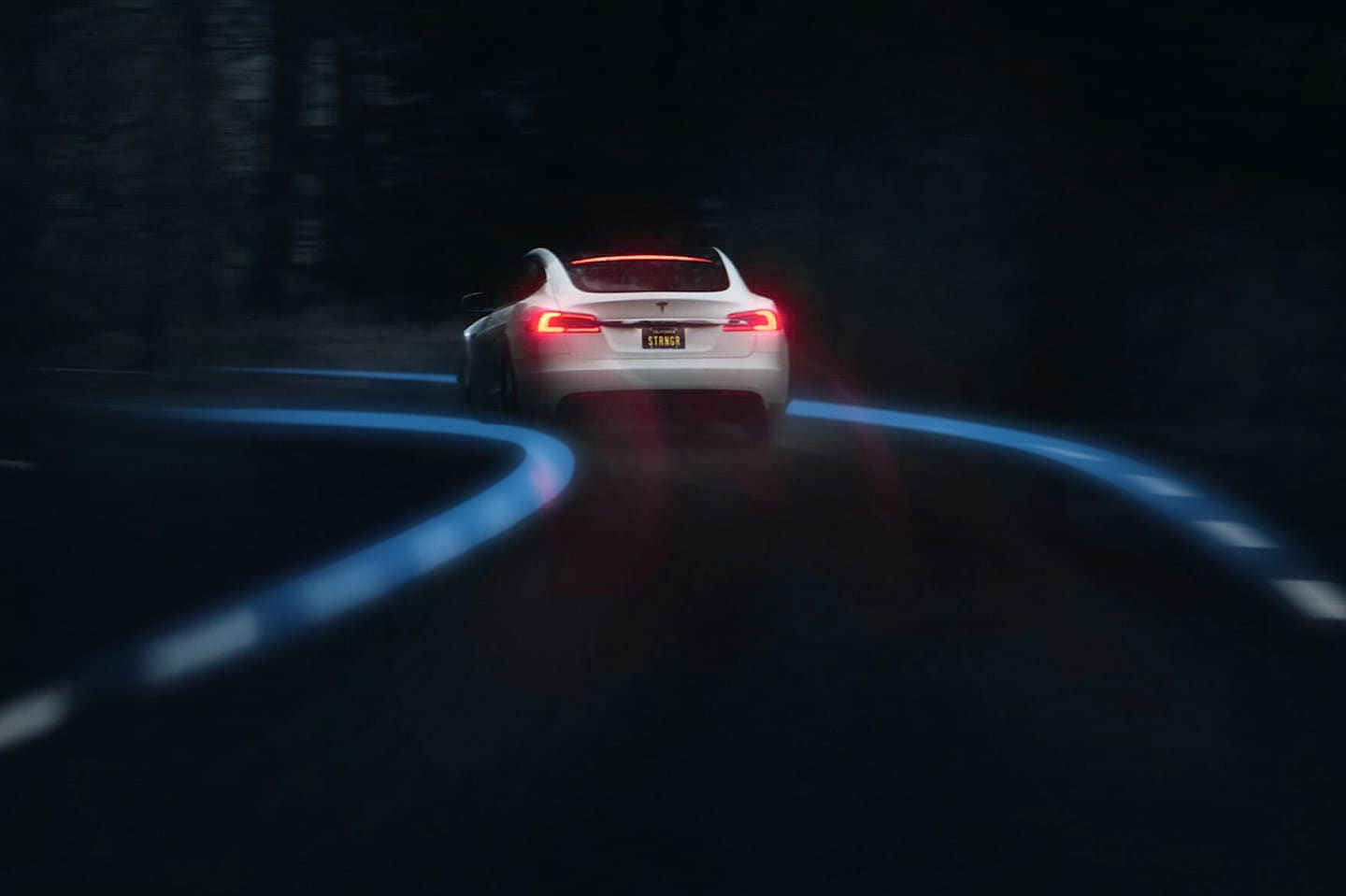 "Tesla Settles Wrongful Death Case for Fatal 2018 Apple Engineer Crash"