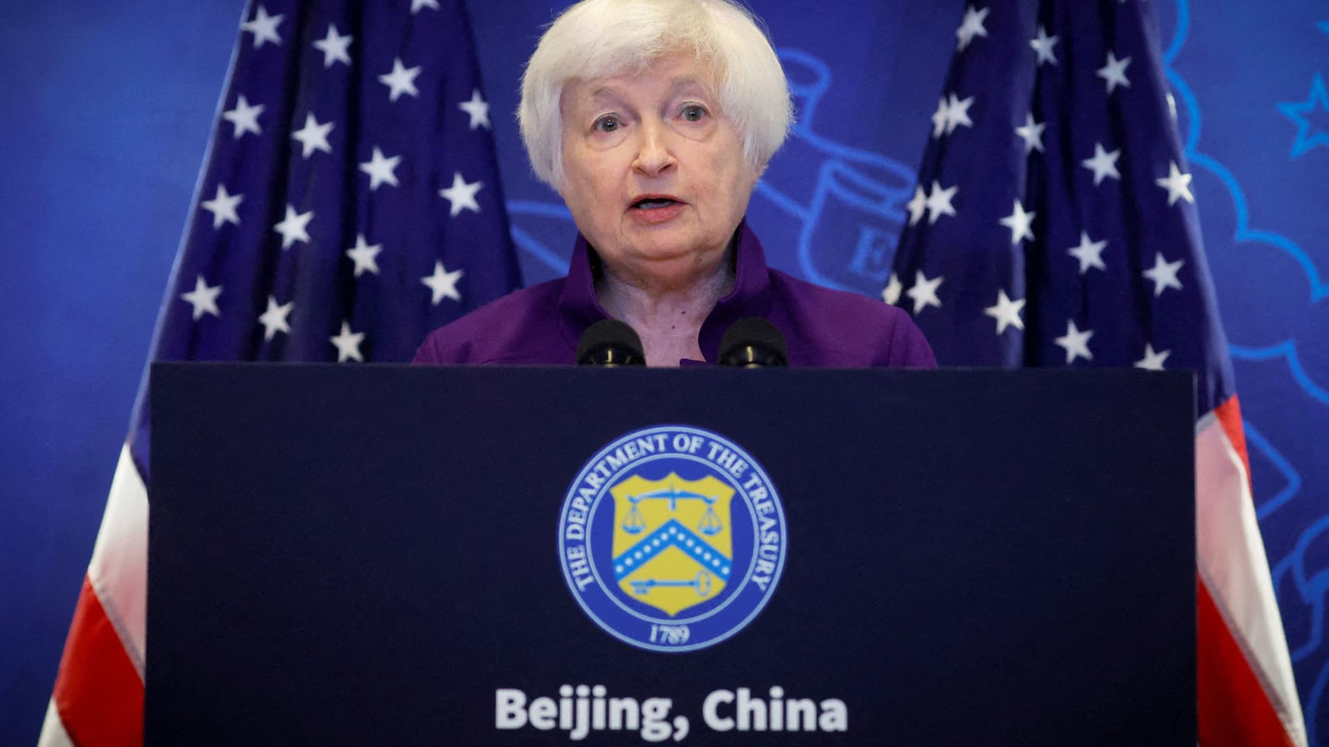 Featured image for Treasury's Strategy to Tackle Rising Debt and Rates: Amplifying Bond Sales