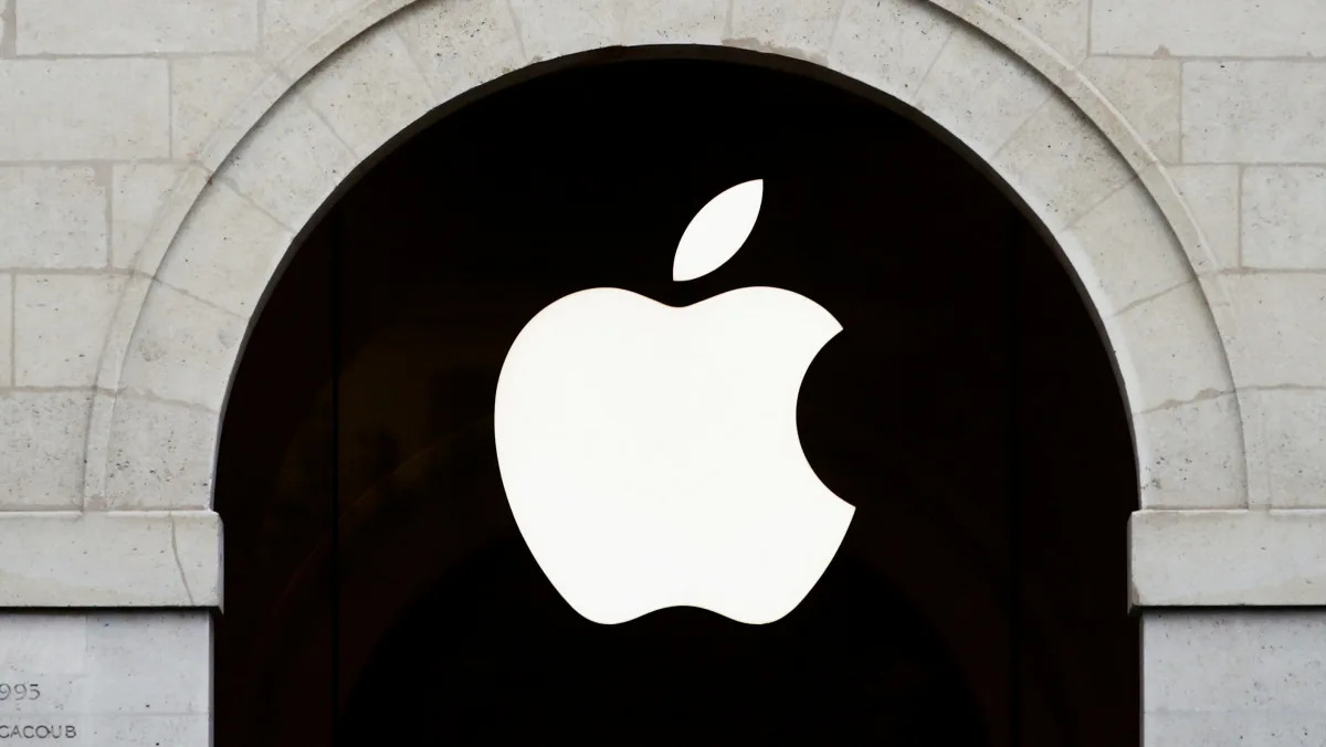 "Apple Set to Unveil AI-Powered Coding Tool for Developers"