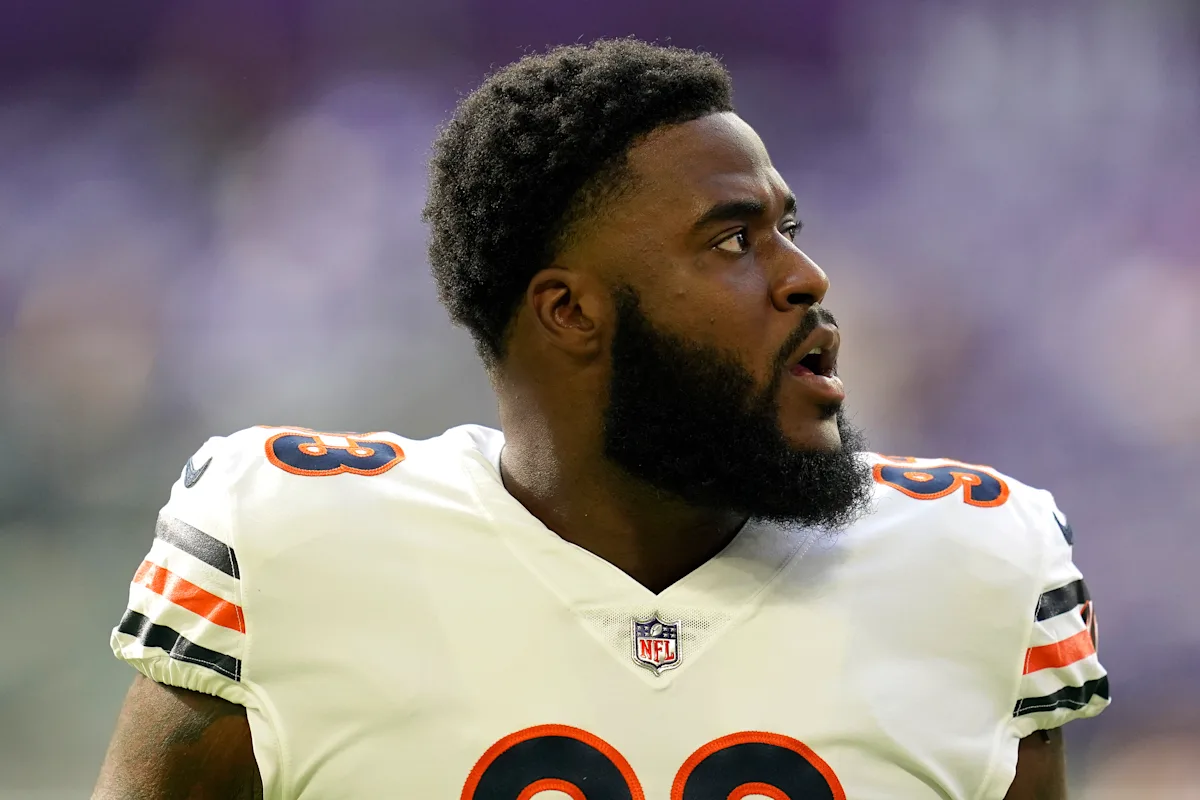 Bears DT Justin Jones slams Packers fans as "s***ty" and "obnoxious" in press conference.