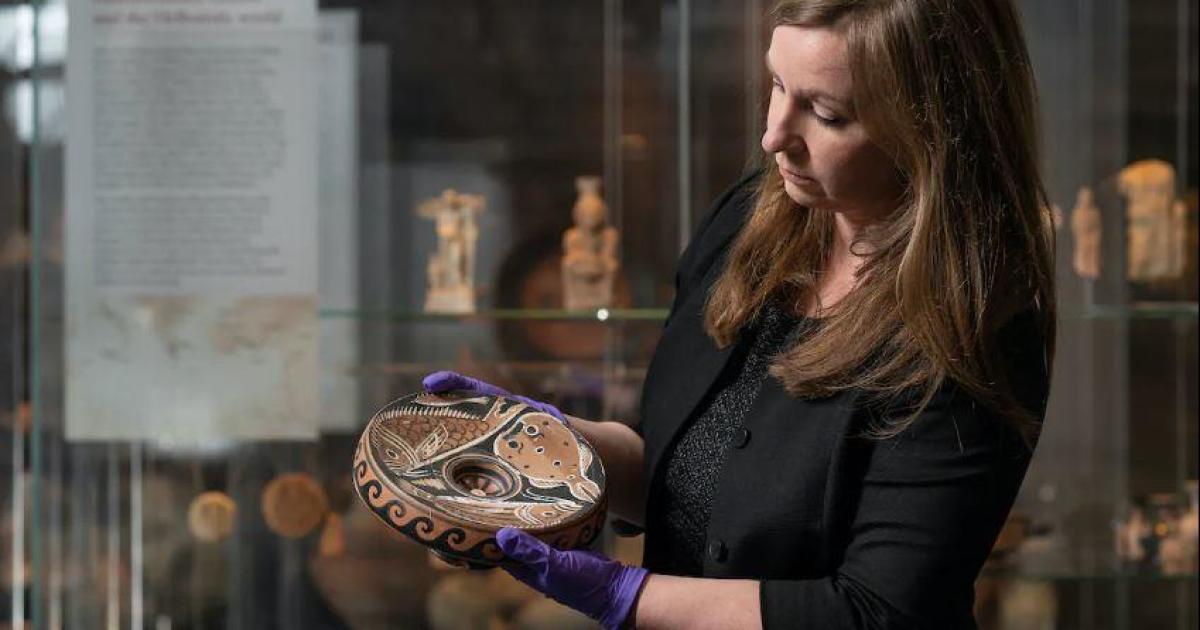 Featured image for Recovered Stolen Ancient Treasures Unearthed at Australian Museum, Including Pasta-Smuggled Italian Artifact