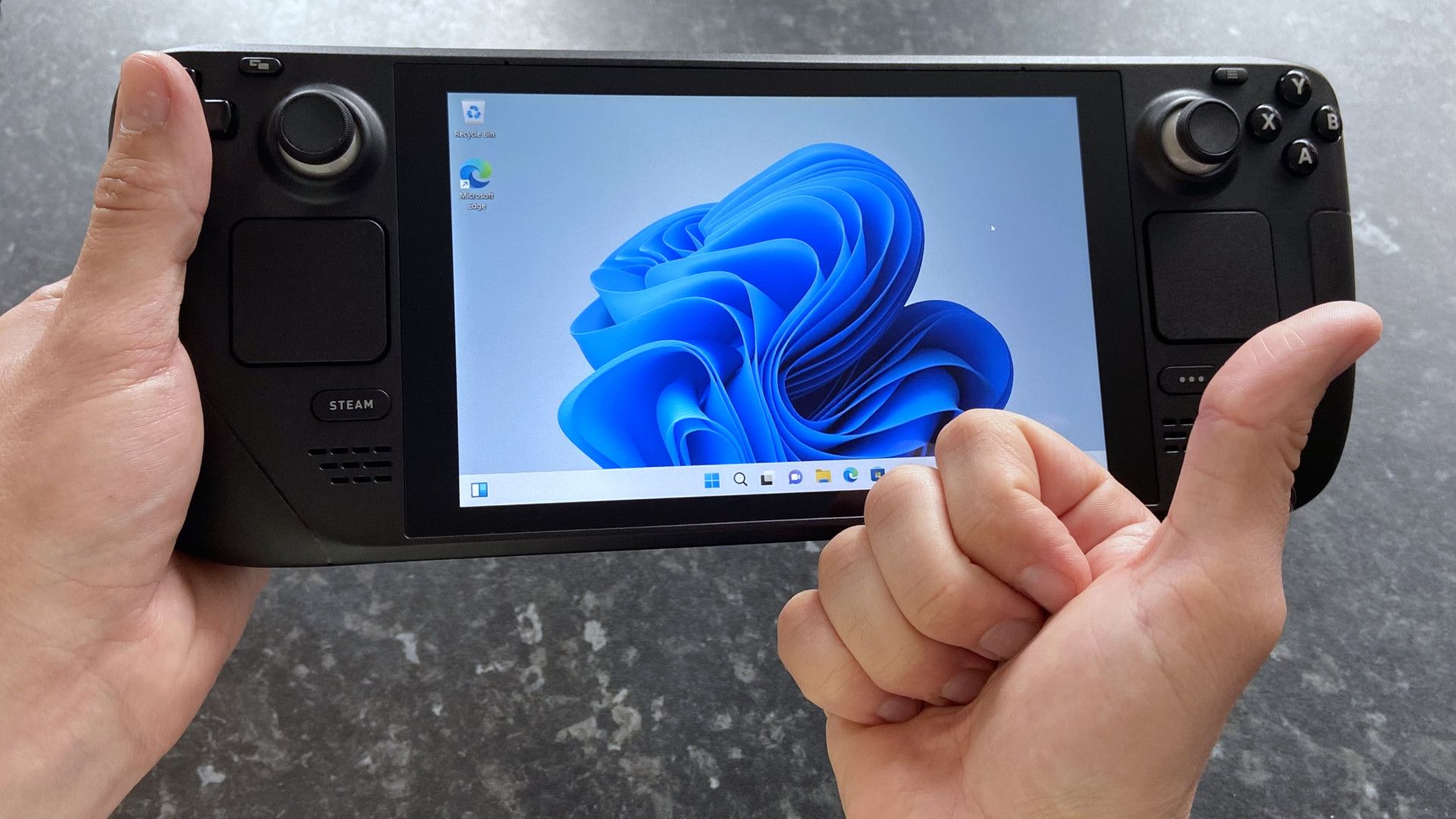 Featured image for Steam Hardware Survey Reveals Windows 11 Growth and Linux Gaming Rise