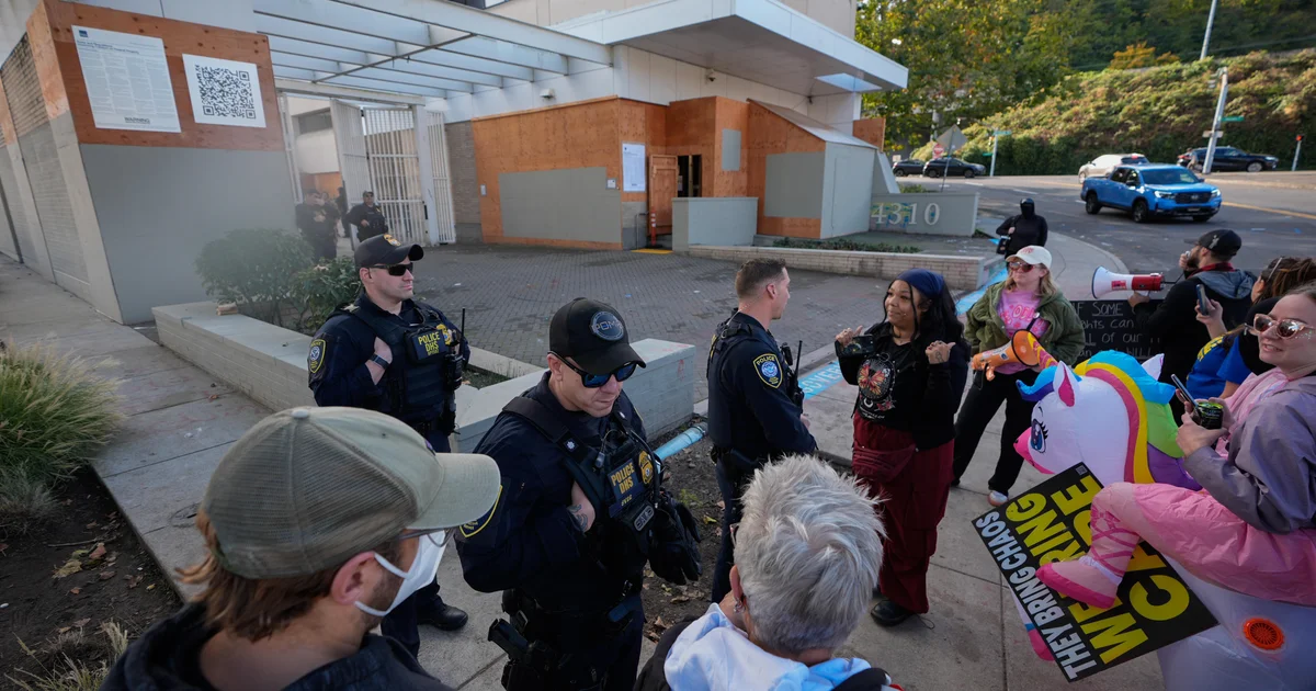 Featured image for ICE faces criticism over aggressive tactics in Oregon raids