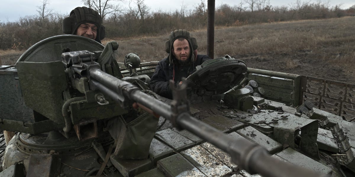 Featured image for "Ukraine Seeks Transfer of 83,000 Decommissioned Rockets from Canada"