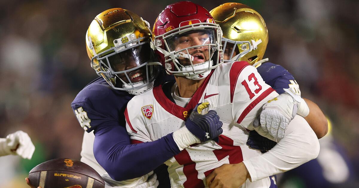 "USC's Caleb Williams Struggles in Loss to Notre Dame, Giants GM Takes Notice"