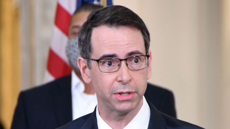US Marshals hunt for ex-Hogan chief of staff accused of stealing $276k.