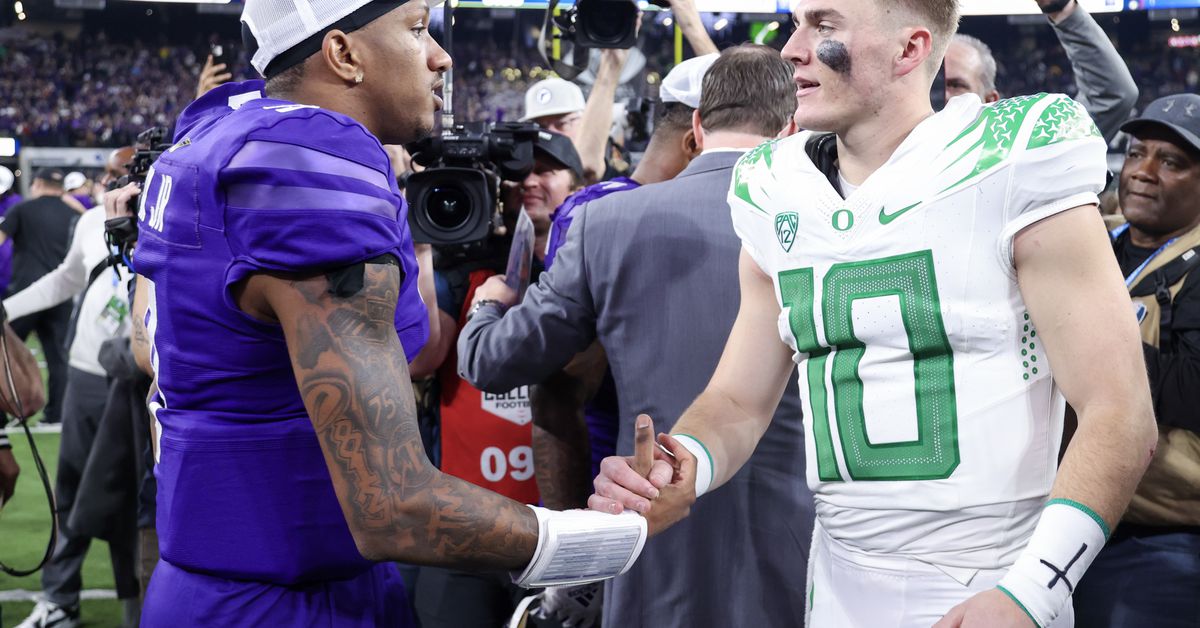 "2024 Senior Bowl Day 1: Underwhelming QB Performances, Standout WRs, and Rising Draft Prospects"