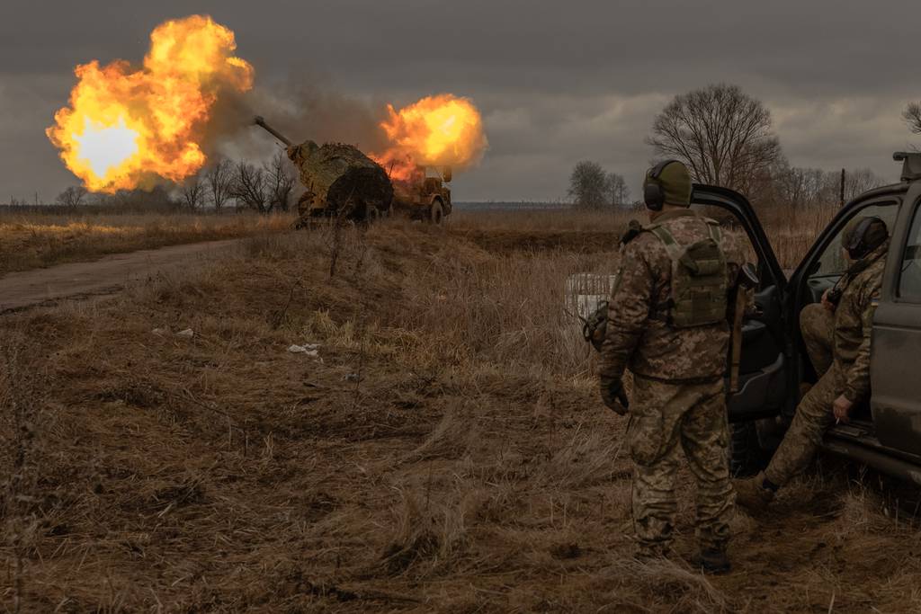 Featured image for "International Support Grows for Ukraine's Artillery Shell Acquisition"