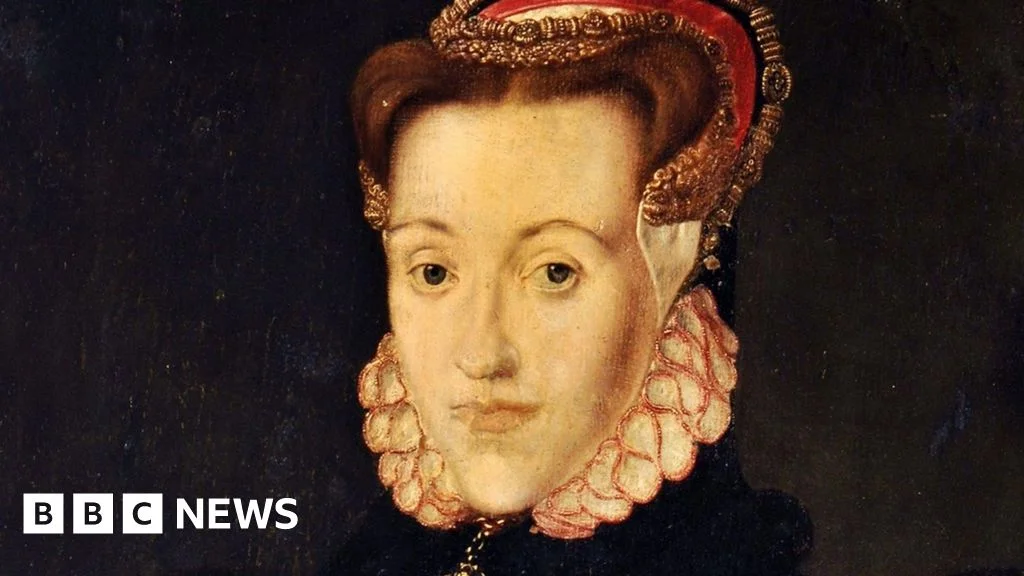 The Bible in Lincoln Cathedral and a stake in Tudor England